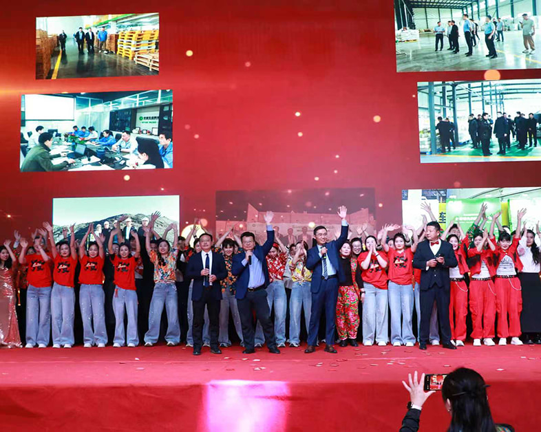 Sinchem Group grandly held the 2025 Annual Work Summary Meeting and the 2026 Spring Festival Gala